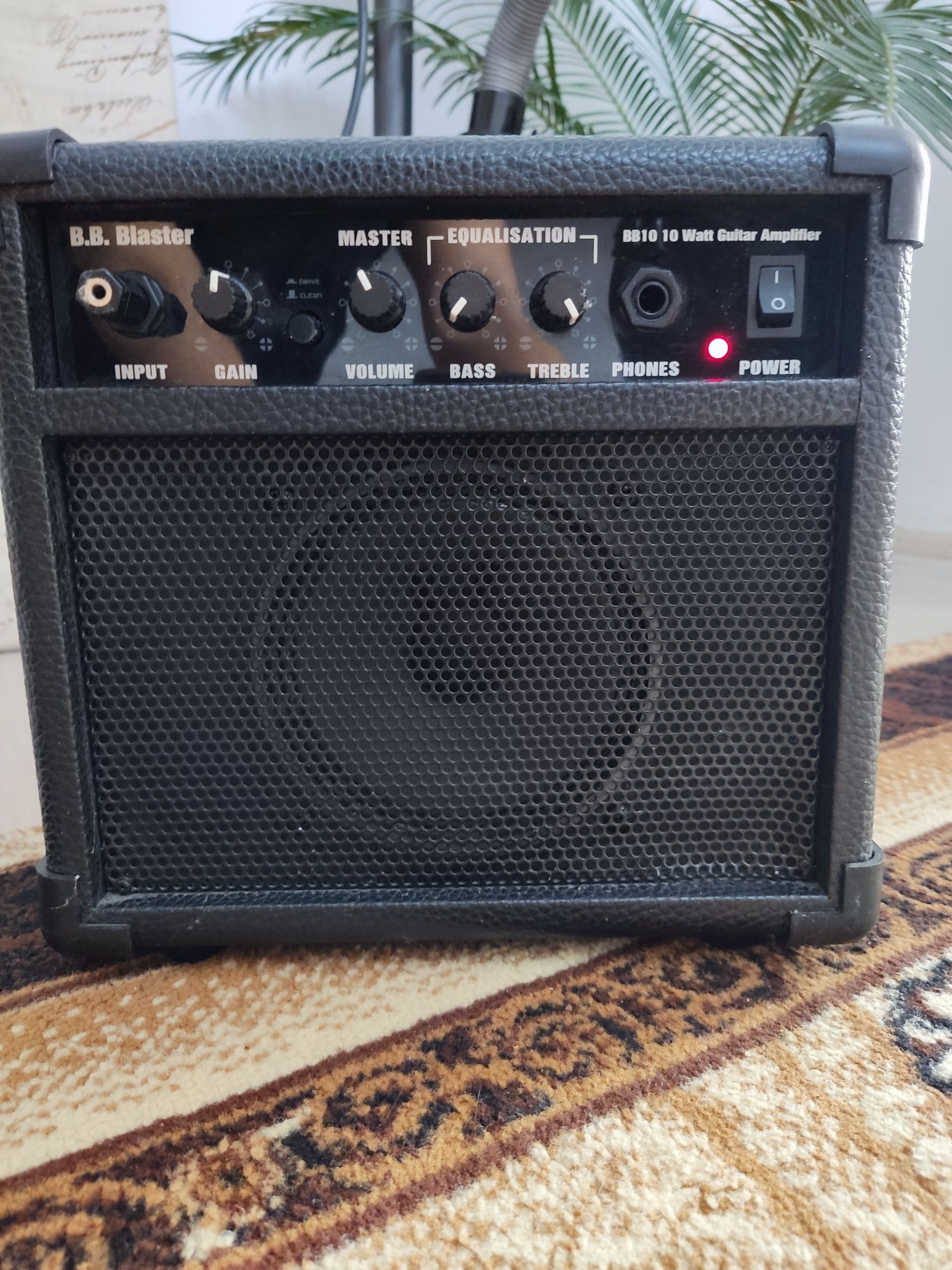 Kinsman BB10 Blaster 10W Amp - Black гр. Габрово Радичевец • OLX.bg