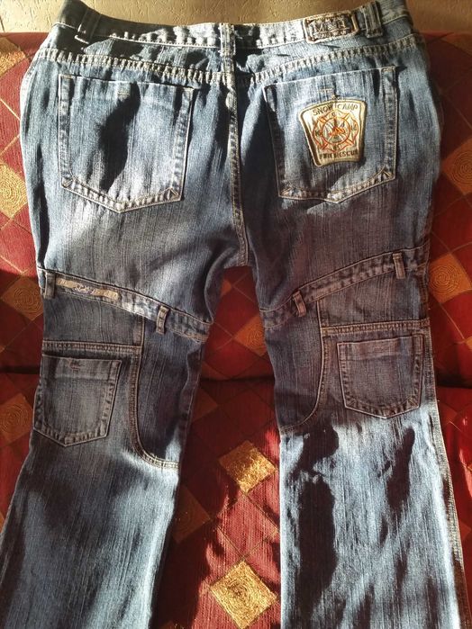 Дънки с уникални мотиви нови