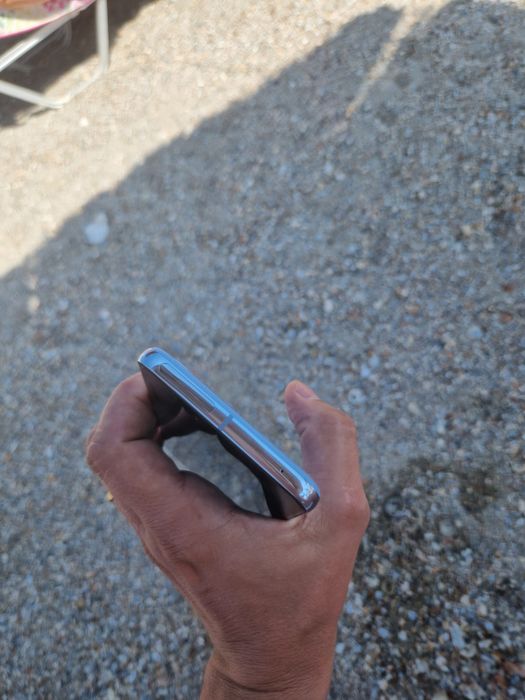 Pixel 8 pro blue