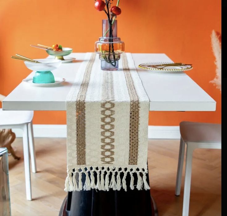 Дорожка на стол.