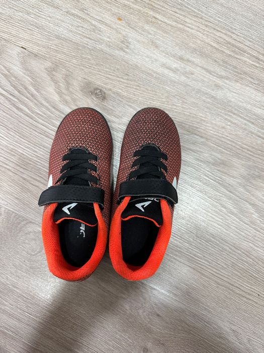 Бутсы футбольные для мальчика