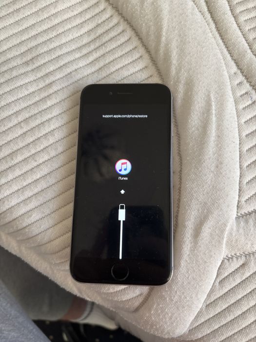 Iphone 6 A1586 defect