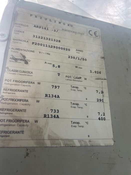 Dulap frigorific profesional inox Friulinox – 2 uși, funcțional