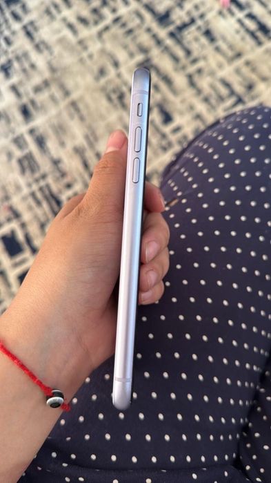 продаю айфон 11 все подробности в лс