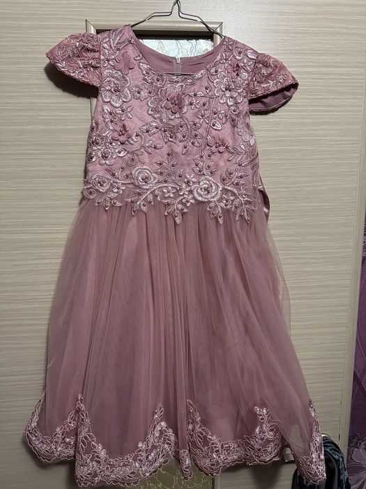 Платье для девочки р.140