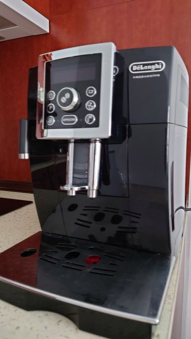 Кафеавтомат DeLonghi ECAM 23.460 B, 15 bar, 1450W, Метална кафемелачка