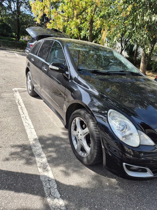 Dezmembrez Mercedes R-Class W251 3.0 CDI automat 2008