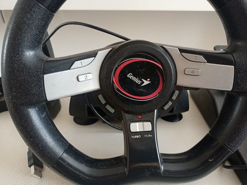 Руль игровой Genius