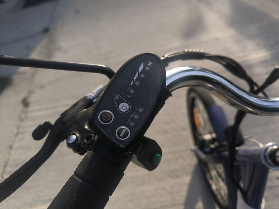 Tricicleta electrica noua .