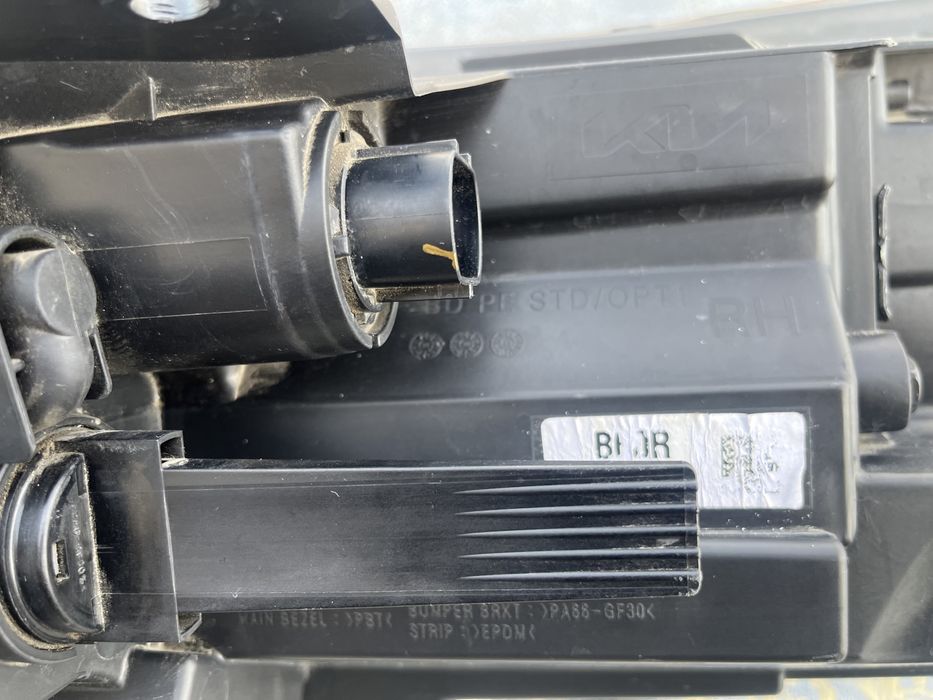 Киа церато фара правая