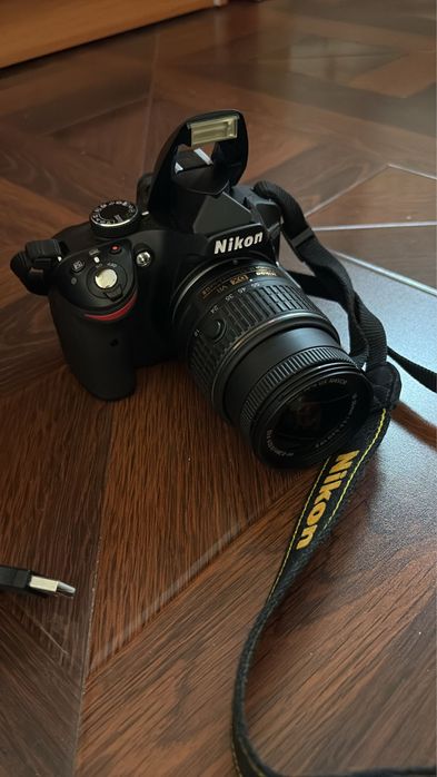 Nikon D3200 cu obiectiv
