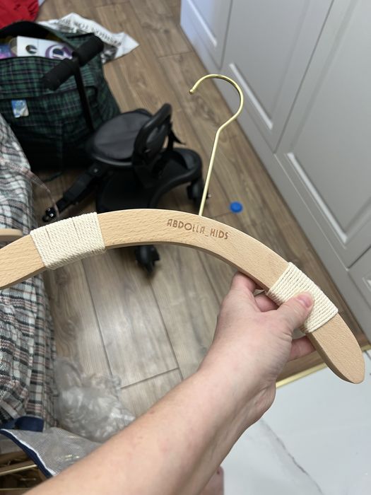 Вешалки деревяные