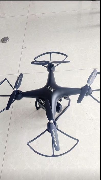 Продам квадрокоптер;дрон новый