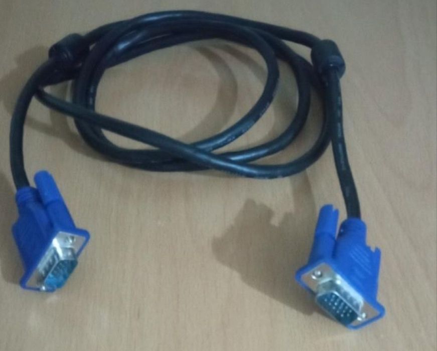 Vând Cablu VGA VGA pentru conectare PC la monitor