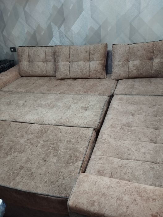 Мягкий большой уголок