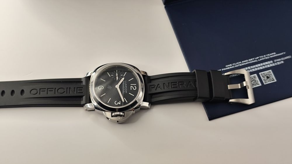Panerai Luminor Base Logo 44mm (PAM01084) FULL SET – Гаранция до 2033
