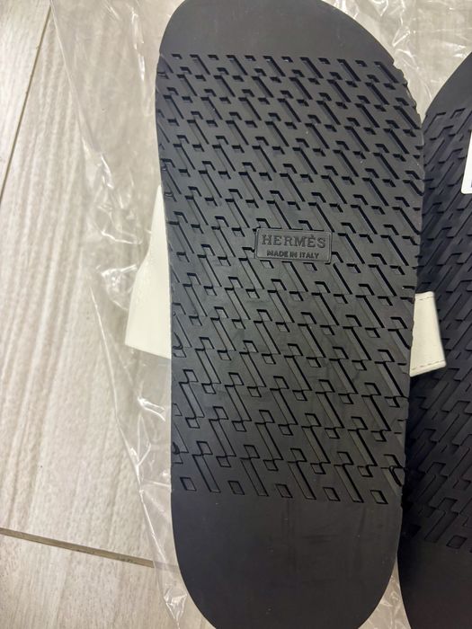 Papuci Hermes Albi/negru
