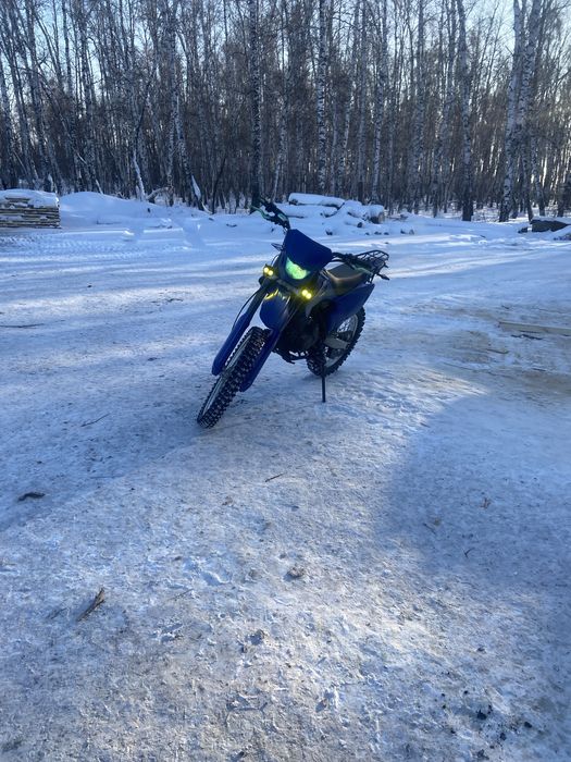 Эндуро 250 кубов ..