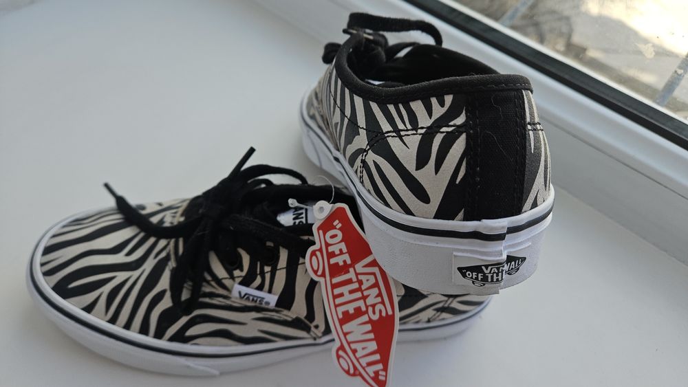 Кеды Vans новые, полувер