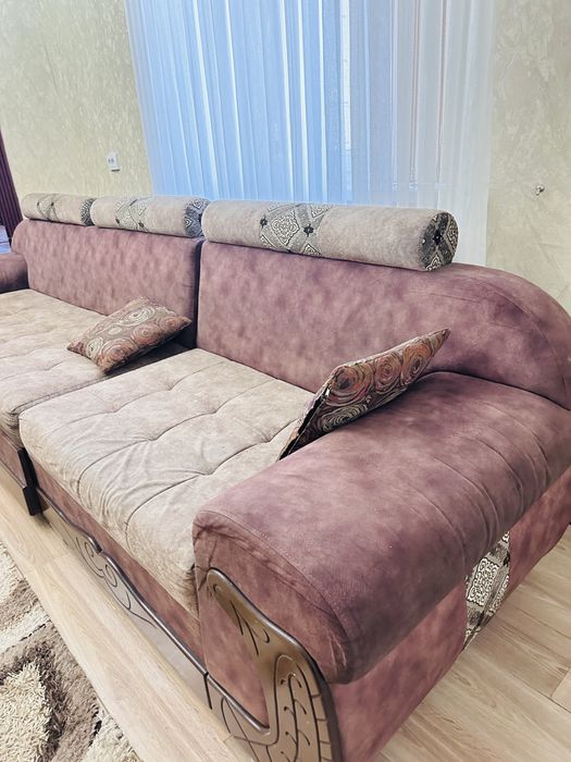 Диван   Асты жайылады