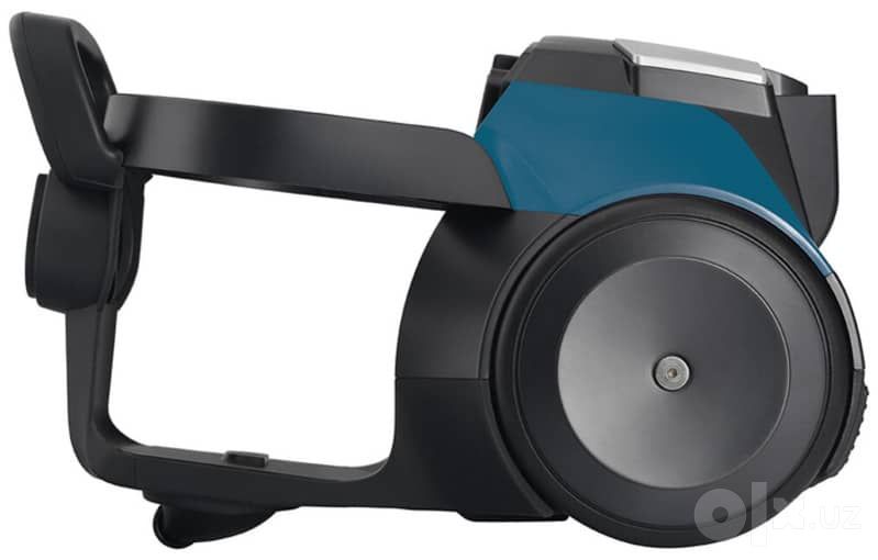 Пылесос Polaris PVC 2004RI, 560 Вт, контейнер 2,5 л