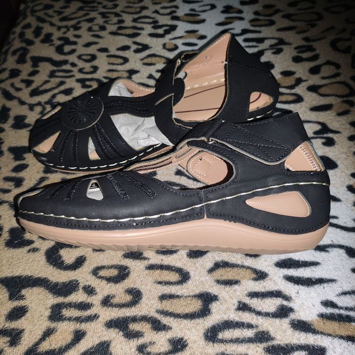 Сандали номер 38 Ко