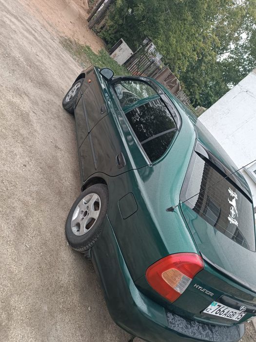 Продам машину Hyundai Accent