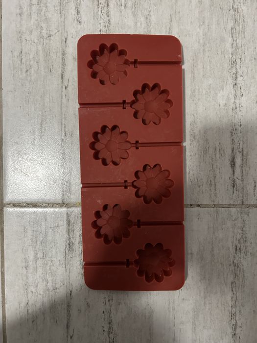 Отдам в дар формочку для леденцов.