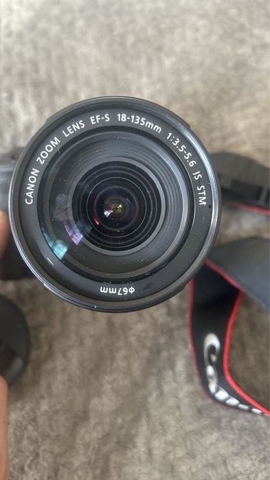 Фотоаппарат Canon EOS 700D