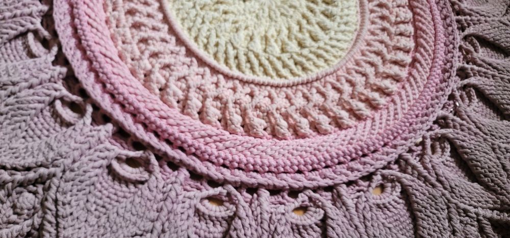 Коврик вязанный 85-90 см