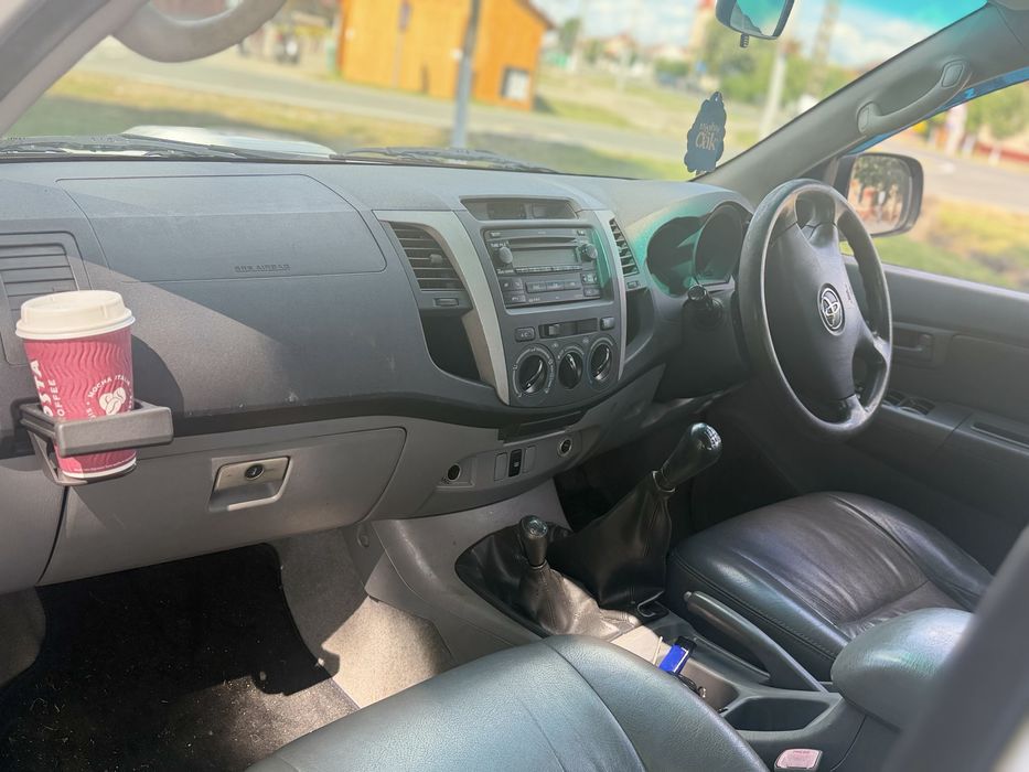 toyota hilux 2.5 diesel