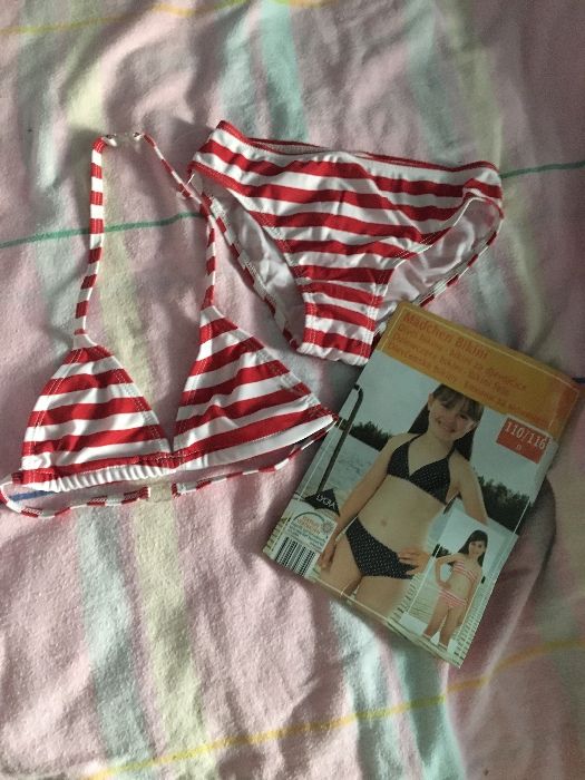 Продавам детски бански за момичета