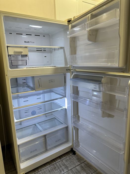 Холодильник samsung