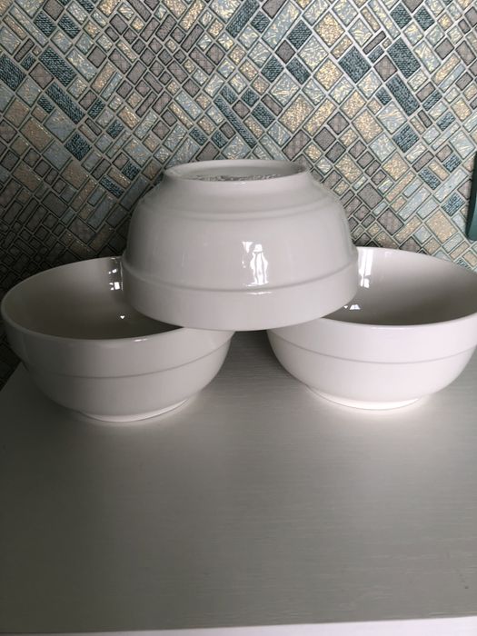 Салатники новые белые 3 штуки