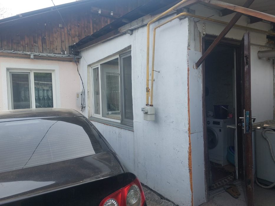 Продам пол дома 00