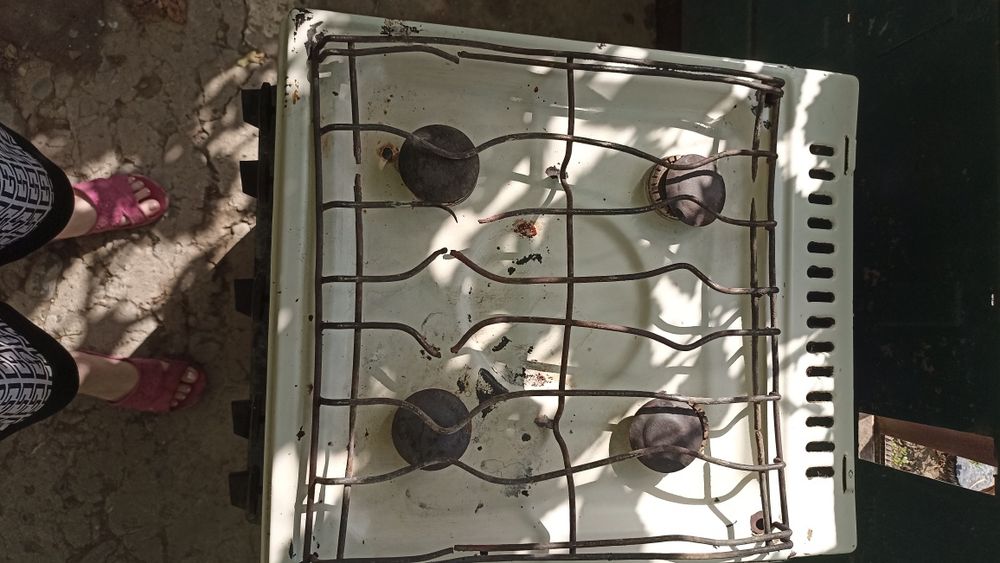 Газовая плита 4 комфорки