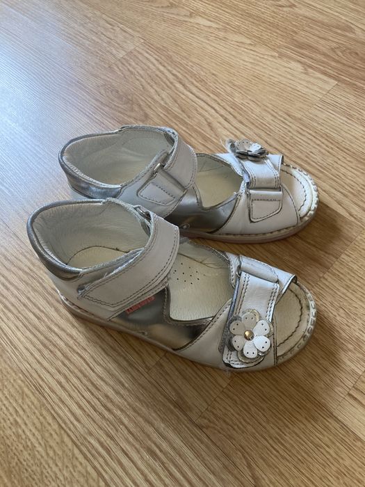 Туфли для девочки