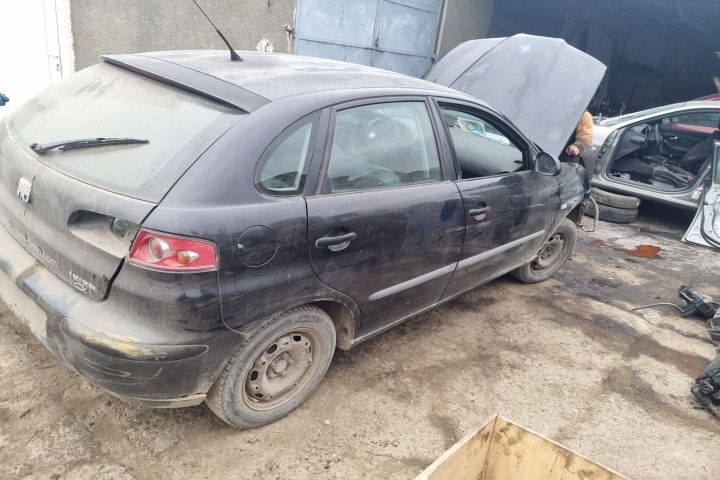 Bara fata Seat Ibiza a 3-a generatie 6L