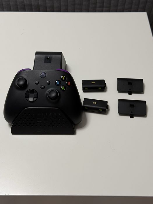 Dock dublu incarcare Venom si controller xbox series x/s/one