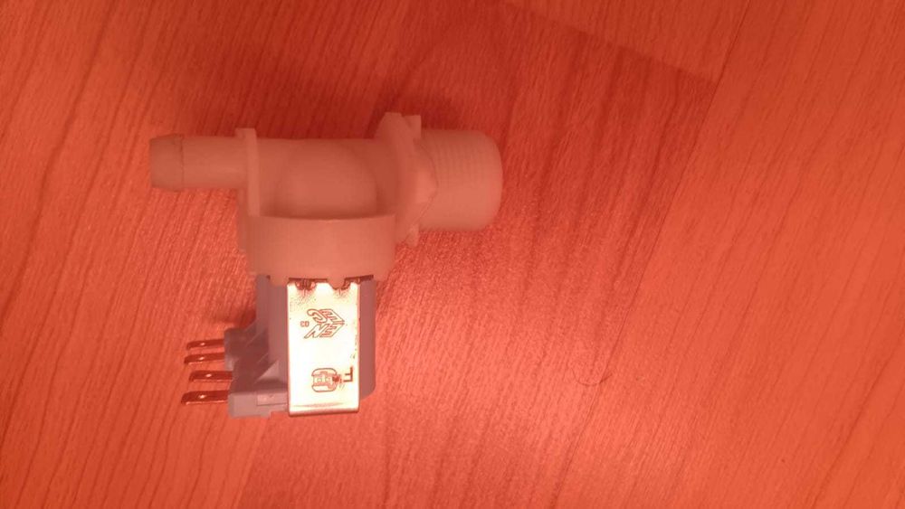 Electrovalva masina de spalat,  2 iesiri 180