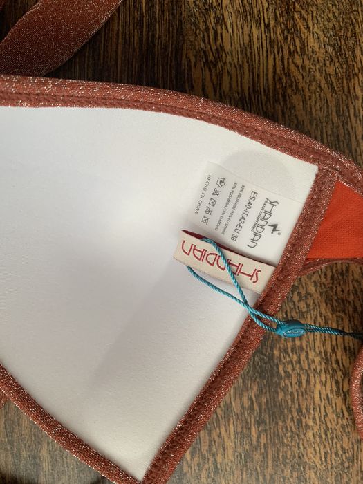 Costum de baie nou cu eticheta marimea M