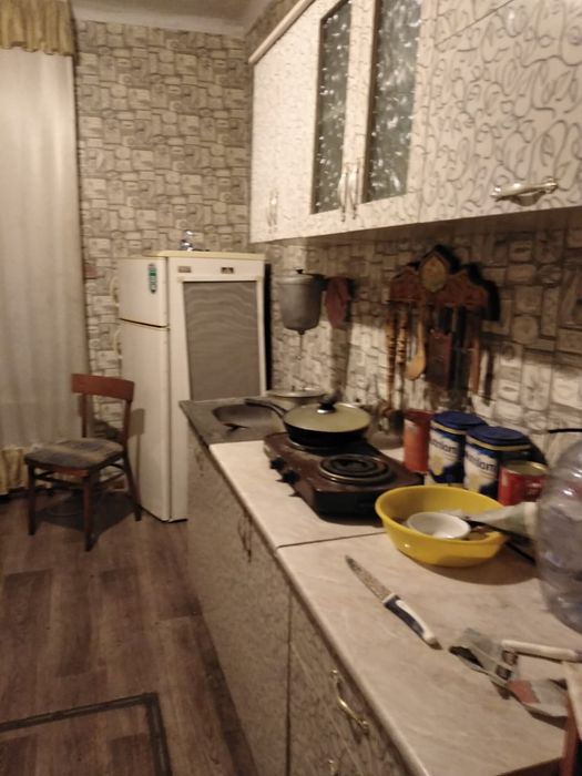 Продаю часть дома 1ком кухня веранда..