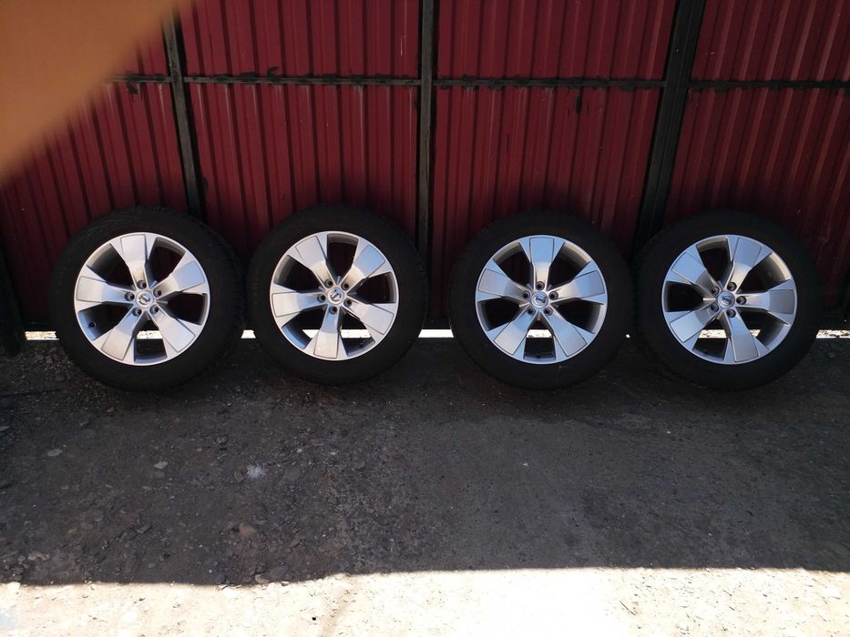 Jante R18 VOLVO Xc40 Xc70 Xc60 5-Spoke Silver