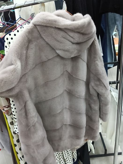 Норковая шуба 150000