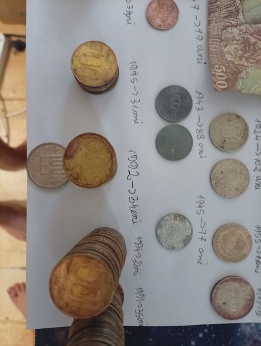 Vând colecție monede și bancnote vechi