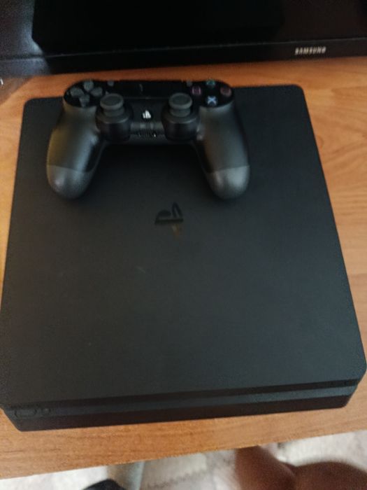 Sony ps4 slim 1tb