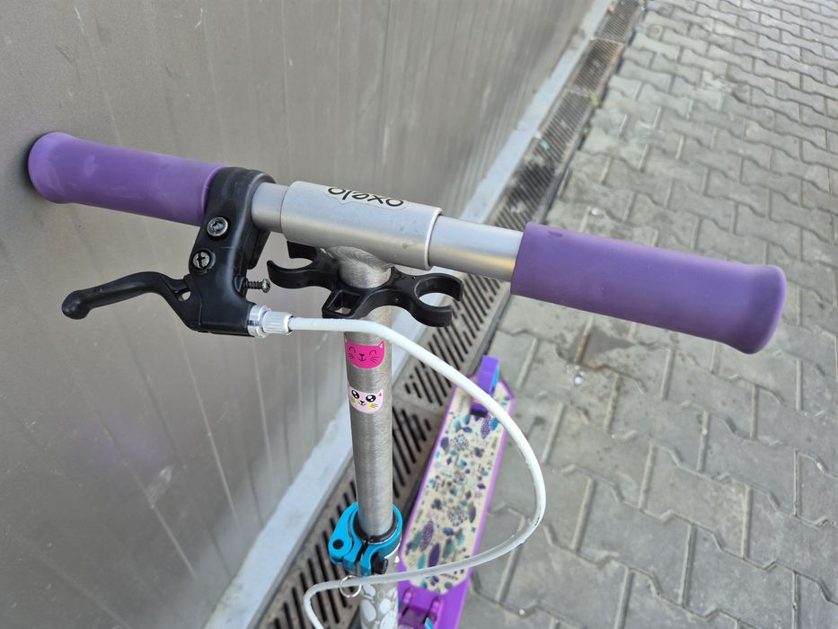 Trotinetă oxelo MID 5 și bicicleta B-TWIN POLY 300