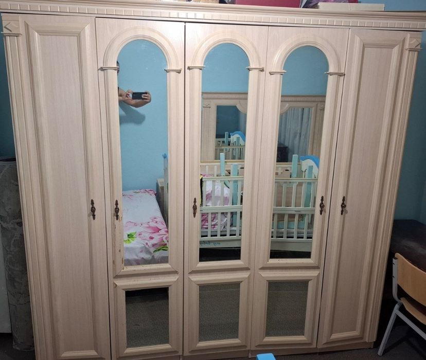 Продаётся казан советский и спальный гарнитур 5-6 литров
