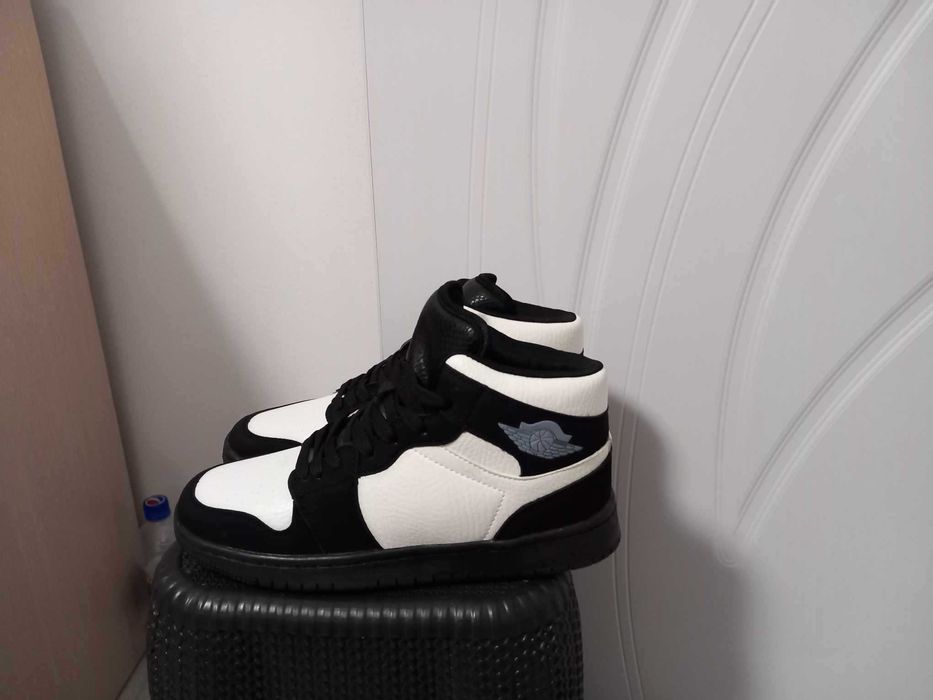 Баскетболни маратонки тип Jordan размер 42