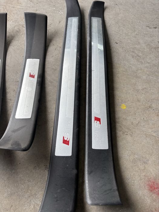 S line вътрешни прагове/лайсни за Audi A4 B7